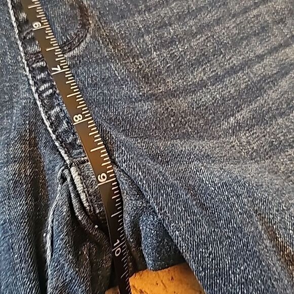 Maternity jeggings size 2 Isabel Maternity by Ingrid & Isabel - Picture 8 of 13